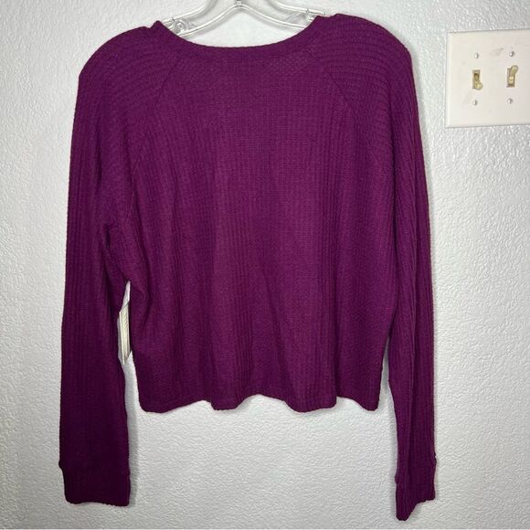 New! Beyond Yoga FRNCH Purple V-Neck Rib Knit Pullover Women’s Top Sz M - Picture 3 of 12